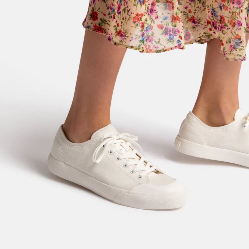 Dolce Vita Bryton Sneakers
